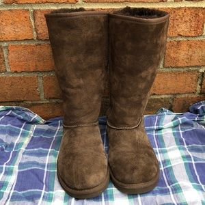Chocolate Brown classic Tall Ugg Boots in EUC!